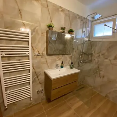 Marble Apartman